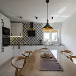Penthouse With View In Center *
