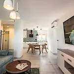 דירה Penthouse With View In Center