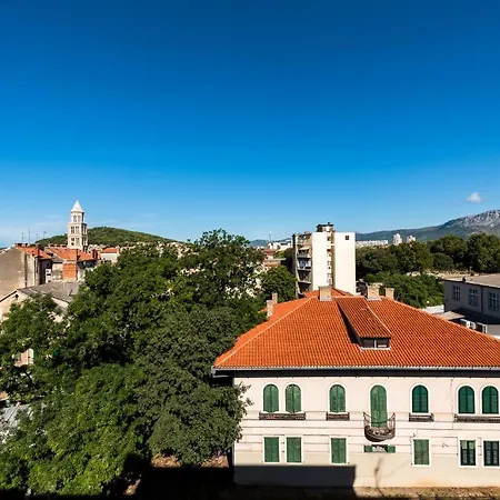 Penthouse With View In Center Appartement *