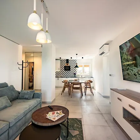 Penthouse With View In Center Apartment