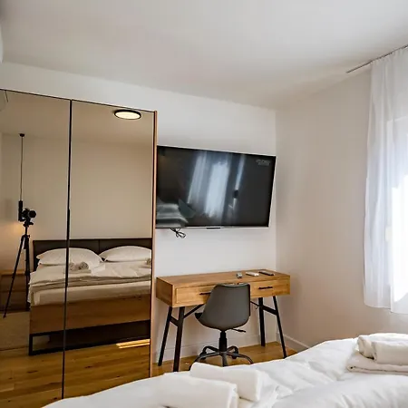 Appartement Penthouse With View In Center *