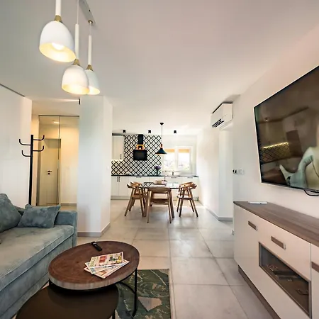 Appartement Penthouse With View In Center Split
