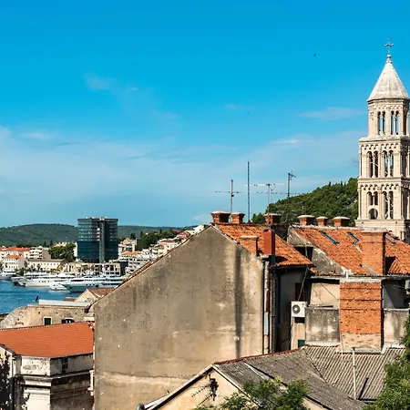 Penthouse With View In Center Appartement