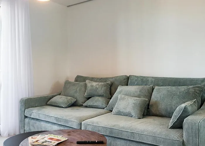 Penthouse With View In Center * Split